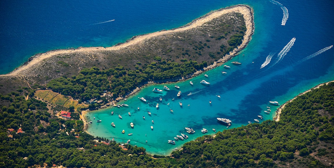 Vinogradišće cove (Pakleni islands)